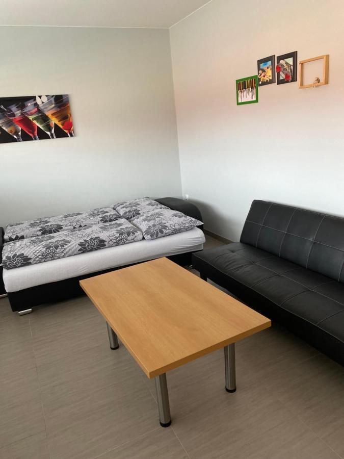 Apartman Hustopeče Eksteriør bilde