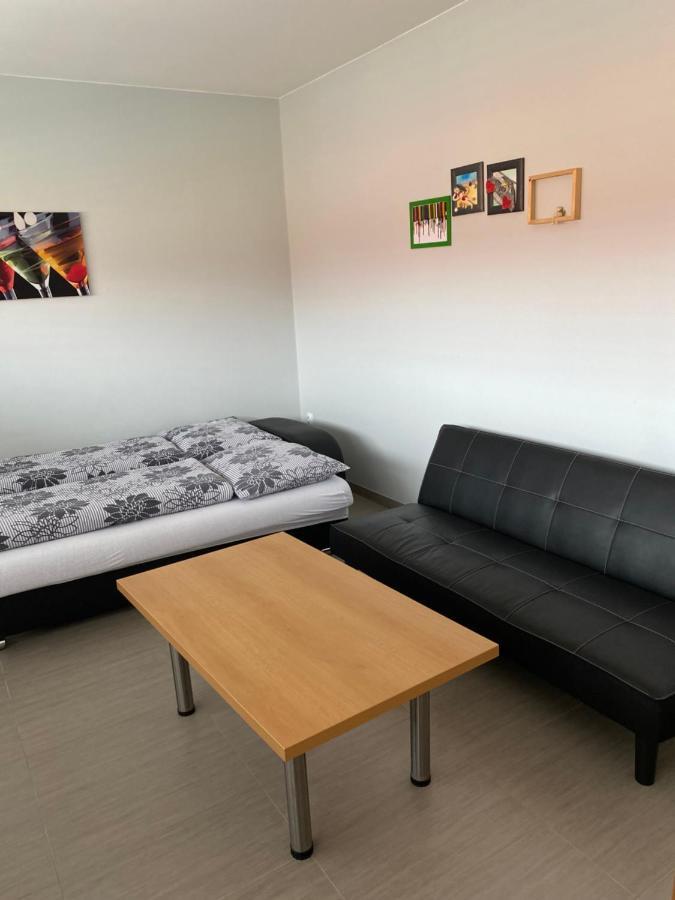 Apartman Hustopeče Eksteriør bilde